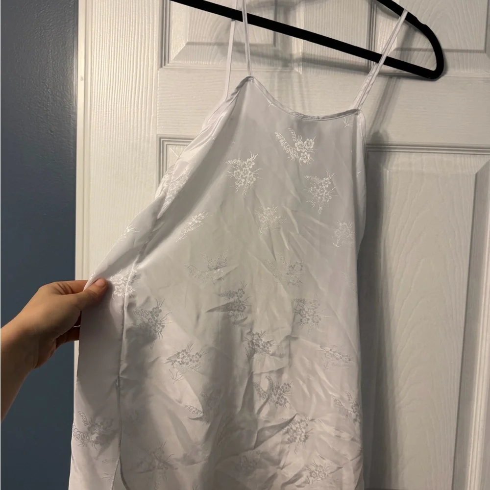 Jayre white embroidered printed cami size medium